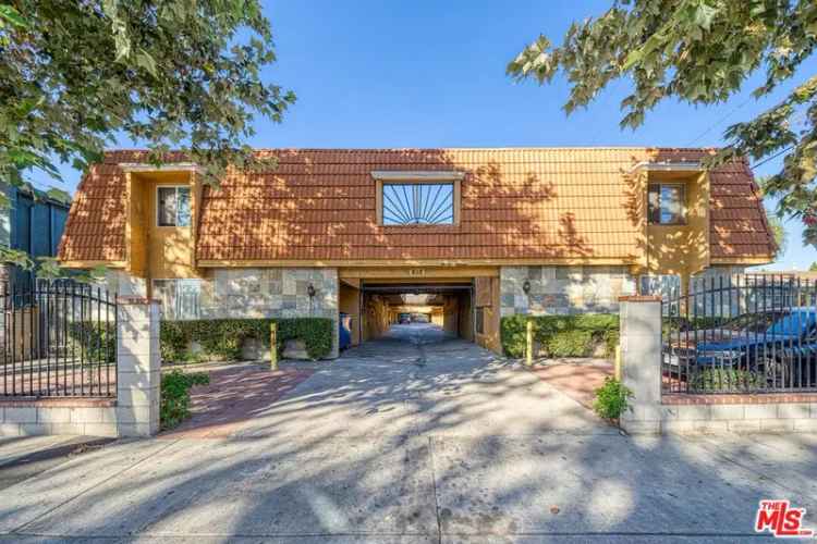 Multi-family house For Sale in 510, South Flower Street, Santa Ana, California