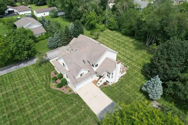 House For Sale in 4004, Silhavy Road, Valparaiso, Indiana