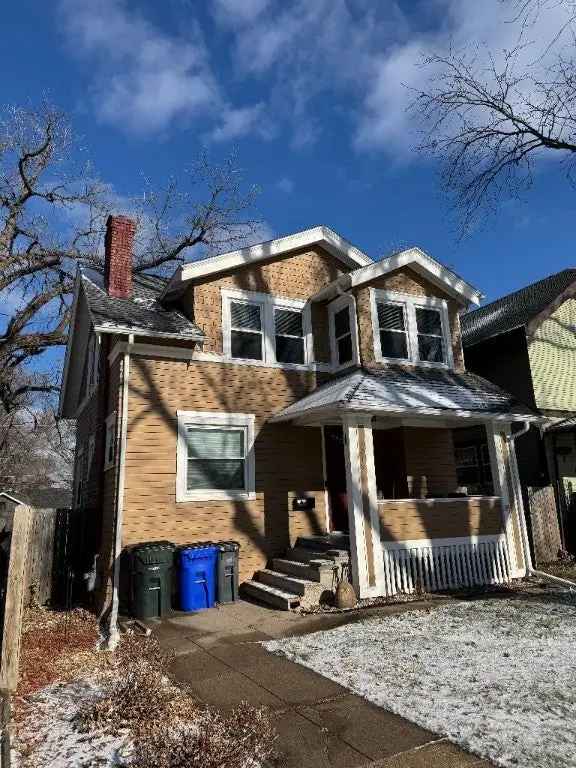 Single-family house For Sale in 1718, 7th Avenue Southeast, Cedar Rapids, Iowa