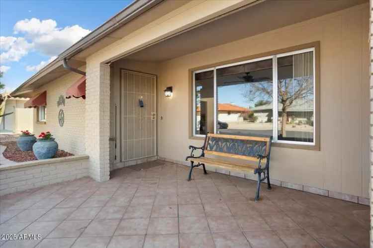 Single-family house For Sale in 17607, North Foothills Drive, Sun City, Arizona