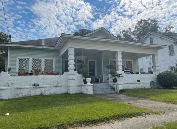 Multi-family house For Sale in 2684, Hillcrest Avenue, Macon, Georgia