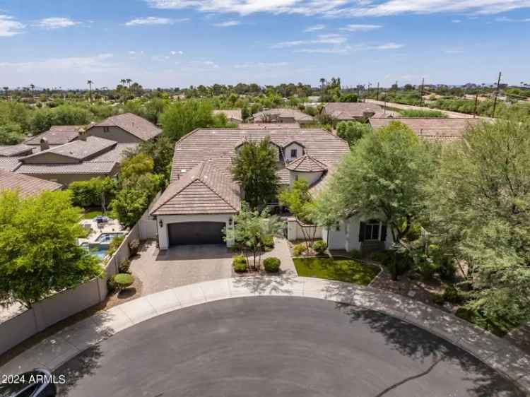 Single-family house For Sale in 7661, East Solano Drive, Scottsdale, Arizona