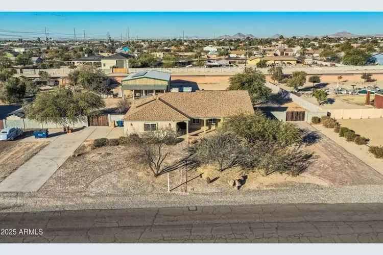 Single-family house For Sale in 2602, South 226th Drive, Buckeye, Arizona