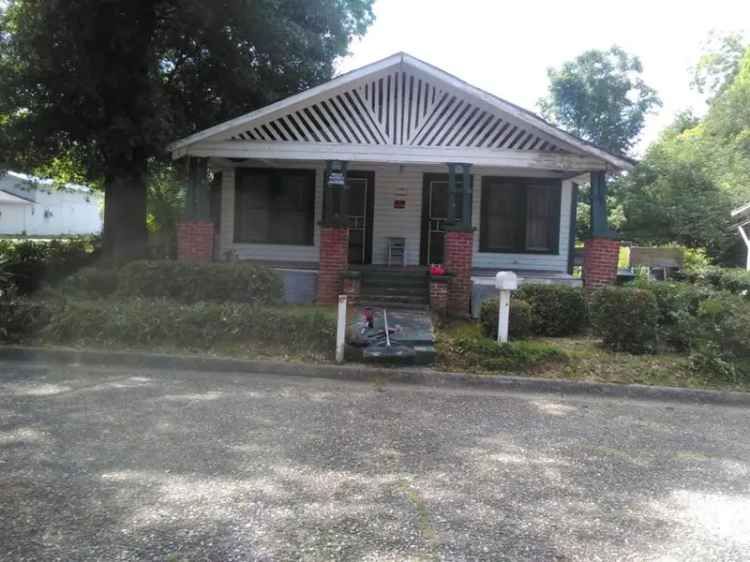 Single-family house For Sale in Dothan, Alabama