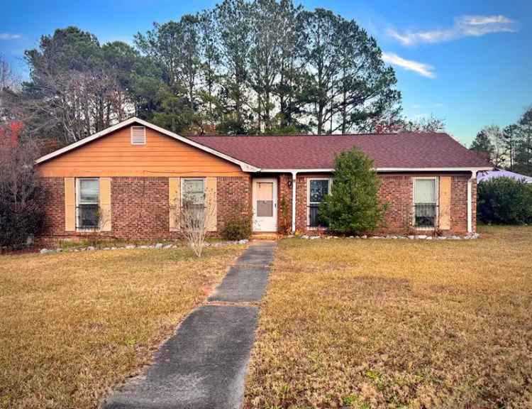 Single-family house For Sale in 704, Georgia Drive, Columbus, Georgia