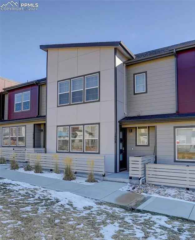 House For Sale in Colorado Springs, Colorado