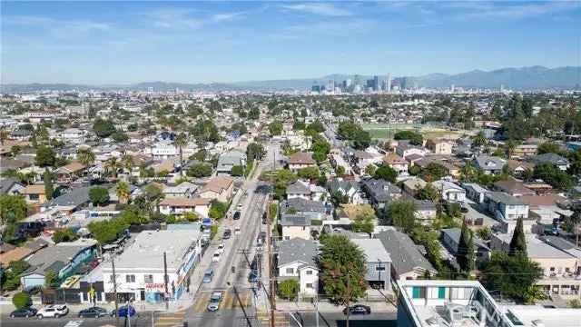 Multi-family house For Sale in Los Angeles, California