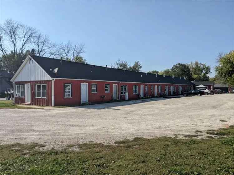 Multi-family house For Sale in 420, Water Street, Center Point, Iowa