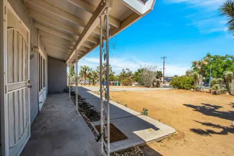 Single-family house For Sale in 8252, Grand Avenue, Yucca Valley, California