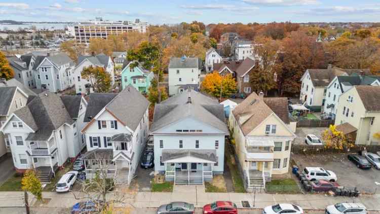 Multi-family house For Sale in 34, Cassius Street, New Haven, Connecticut