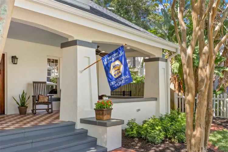 Single-family house For Sale in 546, 18th Avenue Northeast, Saint Petersburg, Florida