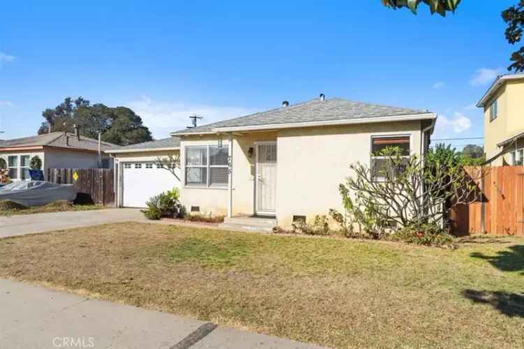 Single-family house For Sale in 765, East Silva Street, Long Beach, California