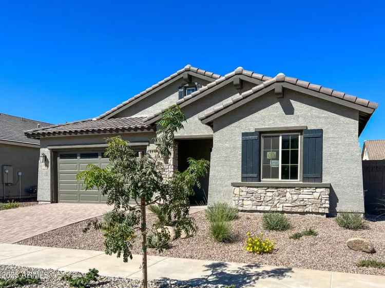 Single-family house For Sale in 15922, West Electra Lane, Surprise, Arizona