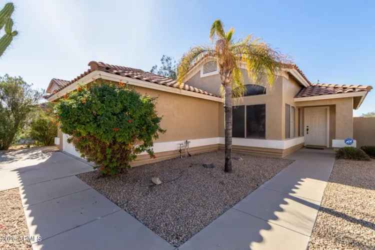 Single-family house For Sale in 2640, South Los Altos Drive, Chandler, Arizona