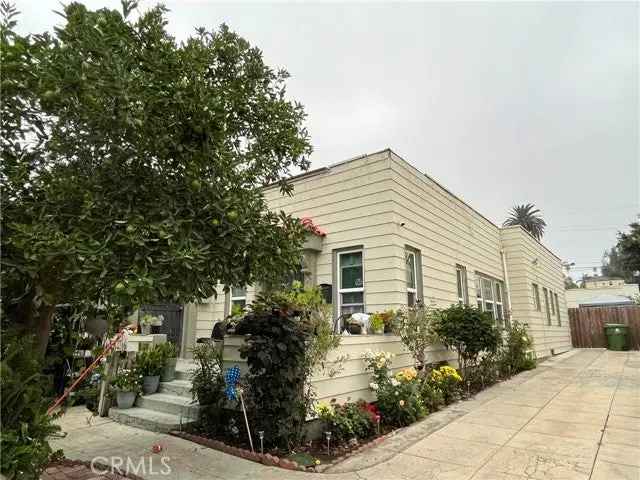 Multi-family house For Sale in Los Angeles, California