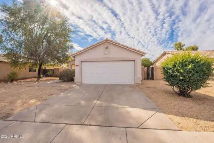 Single-family house For Sale in 15145, West Elko Drive, Surprise, Arizona