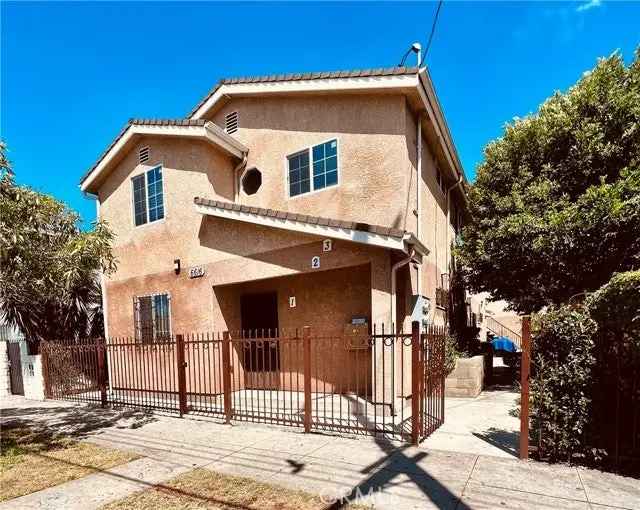 Multi-family house For Sale in Los Angeles, California