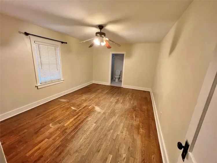 Single-family house For Sale in Decatur, Georgia