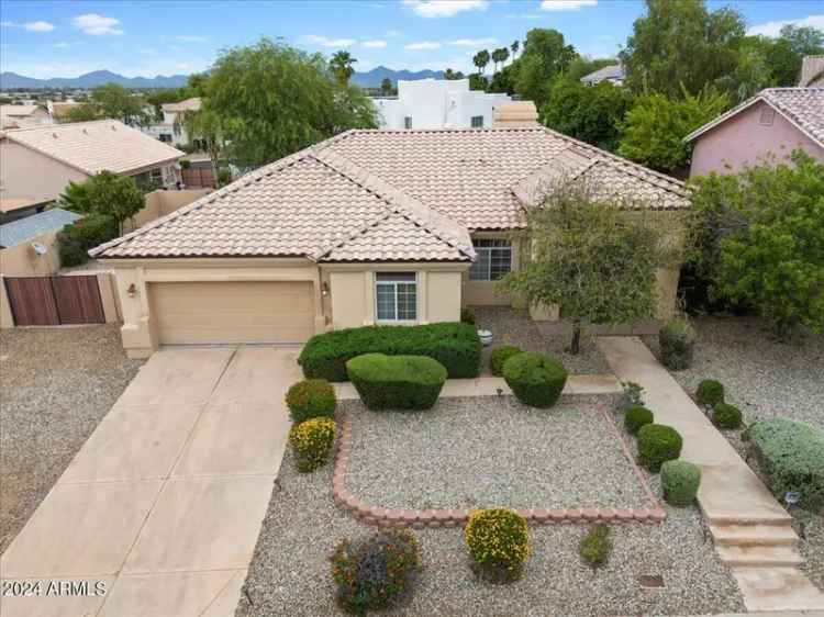 Single-family house For Sale in 15851, North 16th Street, Phoenix, Arizona