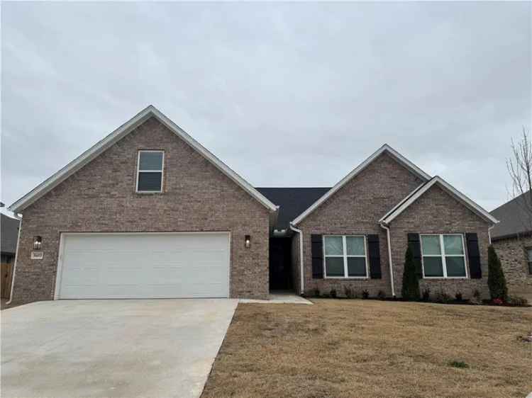 Single-family house For Sale in Elm Springs, Arkansas