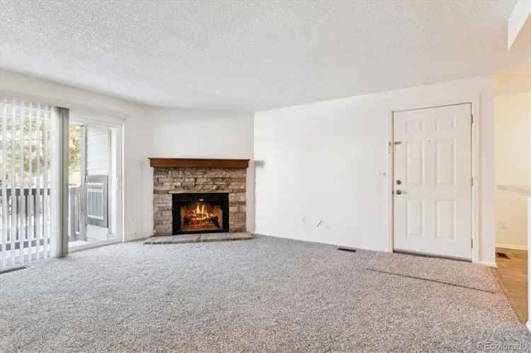 Condo For Sale in Arvada, Colorado