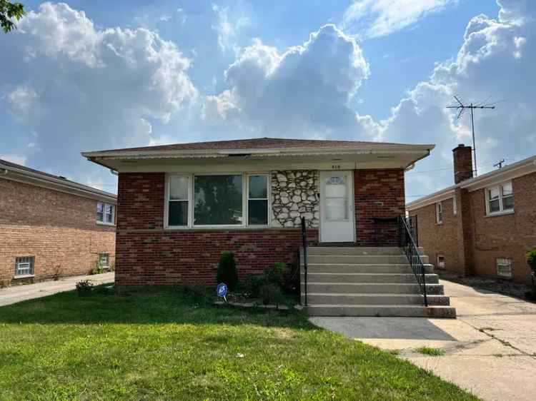 Single-family house For Sale in 515, Merrill Avenue, Calumet City, Illinois