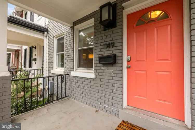 House For Sale in 1149, Abbey Place Northeast, Washington, District of Columbia