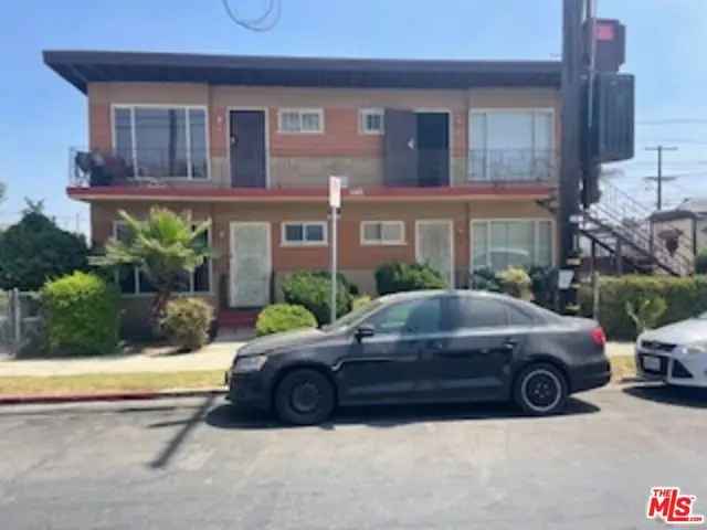 Multi-family house For Sale in Los Angeles, California