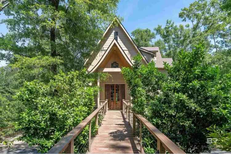 Single-family house For Sale in Fairhope, Alabama