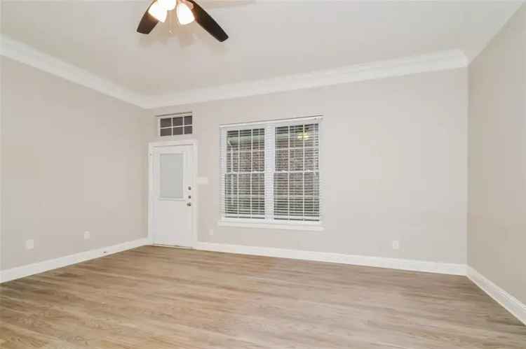 Single-family house For Rent in 242, Irick Court, Aubrey, Texas