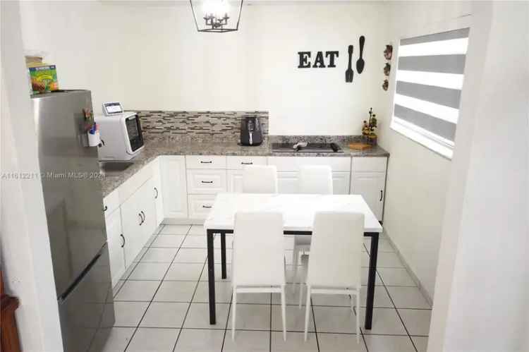 Multi-family house For Sale in 3050, Northwest 32nd Street, Hialeah, Florida