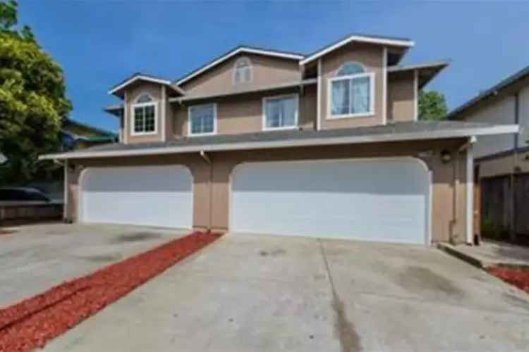 Duplex For Sale in 7174, Rosanna Street, Gilroy, California