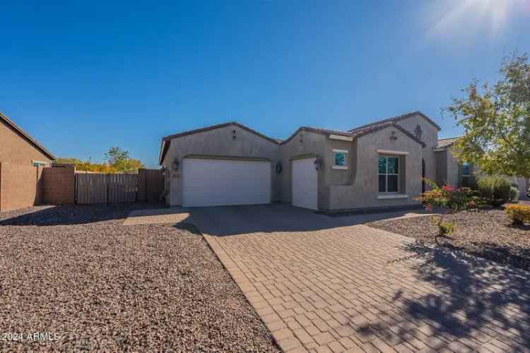 Single-family house For Sale in 4671, North 185th Lane, Goodyear, Arizona