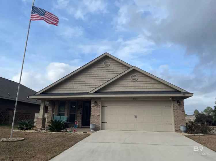 Single-family house For Sale in 22661, Lake South Drive, Foley, Alabama