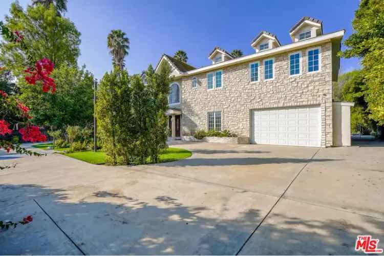 Single-family house For Sale in 5545, Aura Avenue, Los Angeles, California