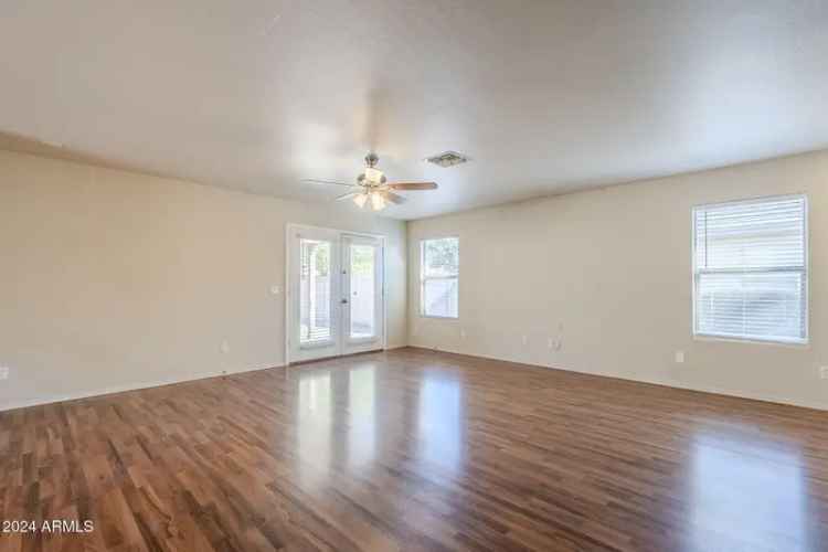 Single-family house For Sale in 42340, West Oakland Drive, Maricopa, Arizona