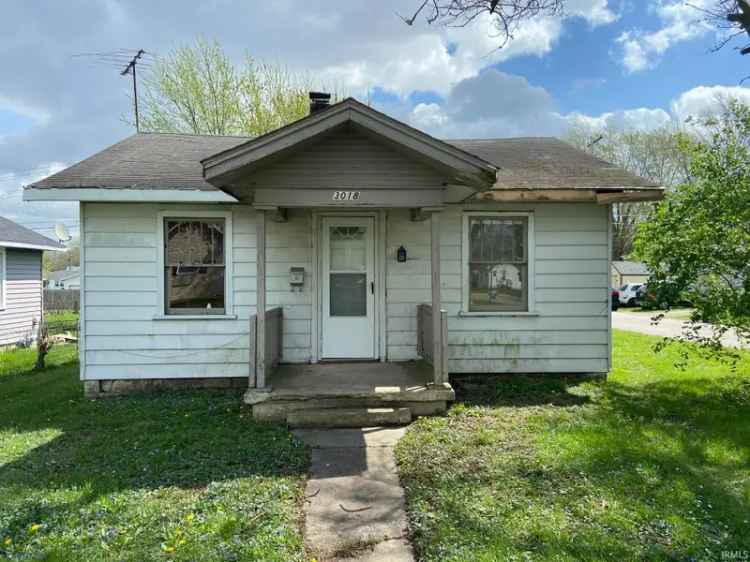 Multi-family house For Sale in 702, East 24th Street, Muncie, Indiana