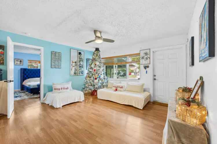 Single-family house For Sale in Pompano Beach, Florida