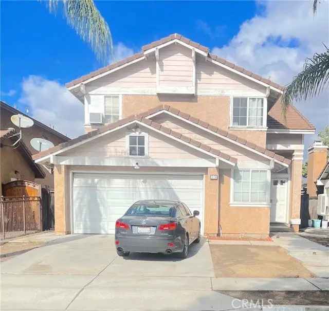 Single-family house For Sale in 480, Lassa Way, Perris, California