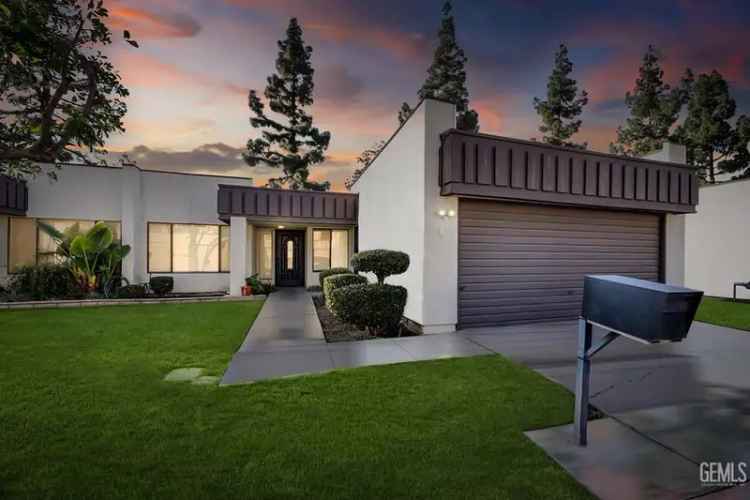 Condo For Sale in 4907, Scorpio Court, Bakersfield, California