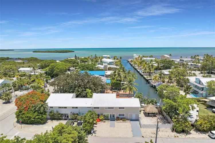 Single-family house For Sale in Key Largo, Florida