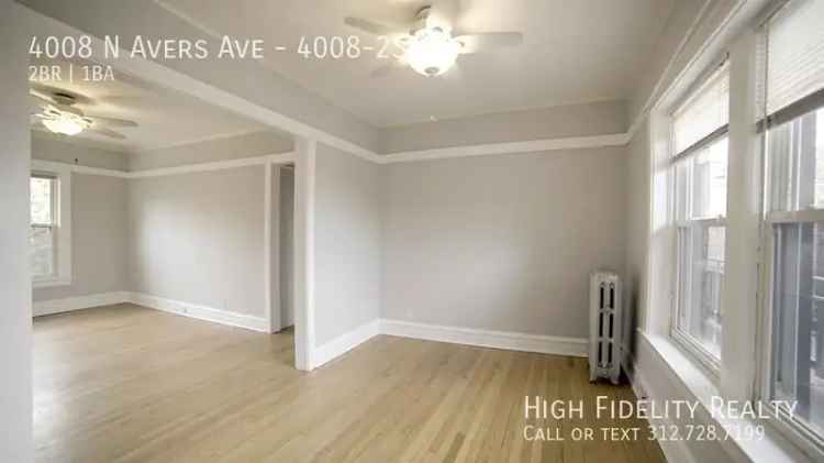 2BR Apartment in Old Irving Park Heat Included