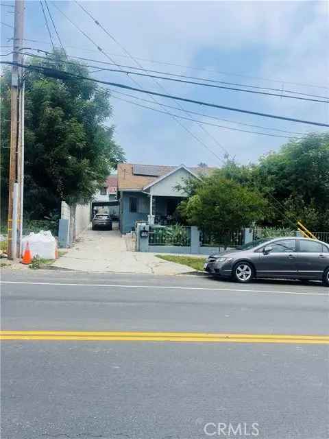 Single-family house For Sale in 2623, Bellevue Avenue, Los Angeles, California