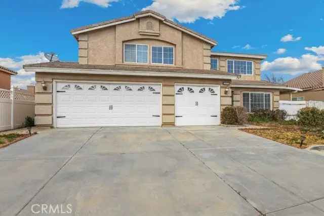 Single-family house For Sale in Victorville, California