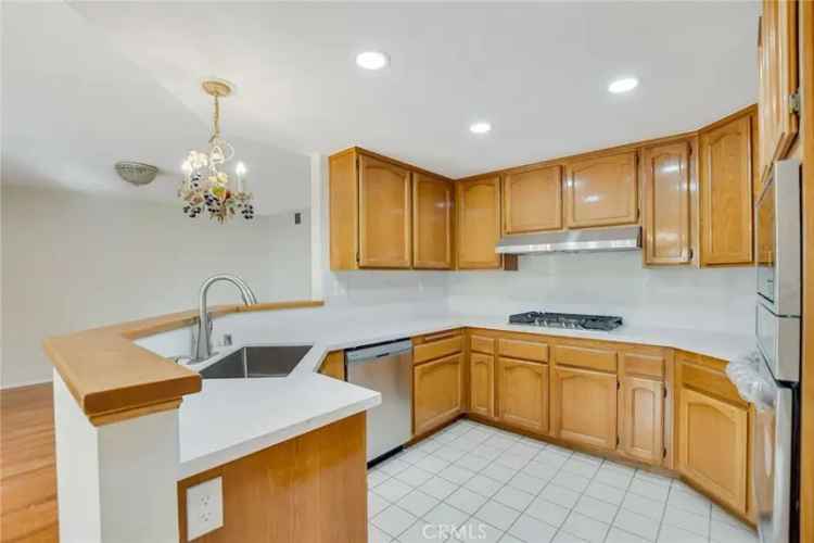 Single-family house For Sale in Yorba Linda, California