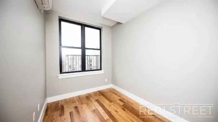 3 Bed 2 Bath Apartment in Crown Heights