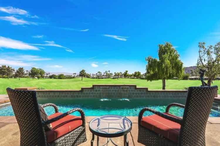 Single-family house For Sale in Indian Wells, California