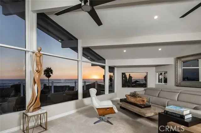 Single-family house For Sale in 2, Camel Point Drive, Laguna Beach, California