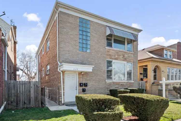 Multi-family house For Sale in 2619, North Mobile Avenue, Chicago, Illinois