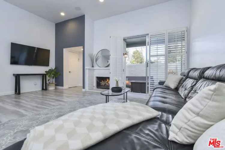 House For Sale in 11806, Moorpark Street, Los Angeles, California